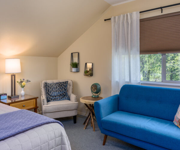 Standard Queen Room