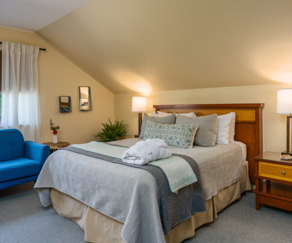 Discovery Inn Rm 32 Standard Queen