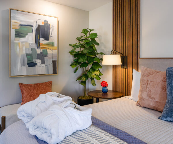 Discovery Inn Rm 28 Deluxe King